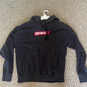 Nike sweatshirt